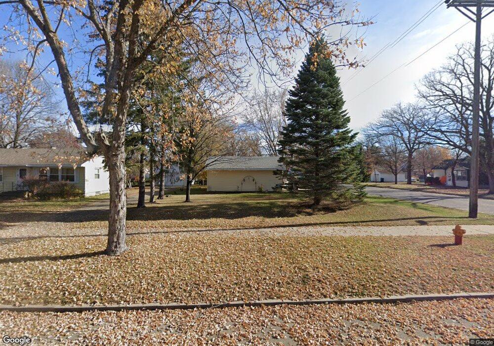 622 Broadway Ave S, Sauk Rapids, MN 56379 - photo 1