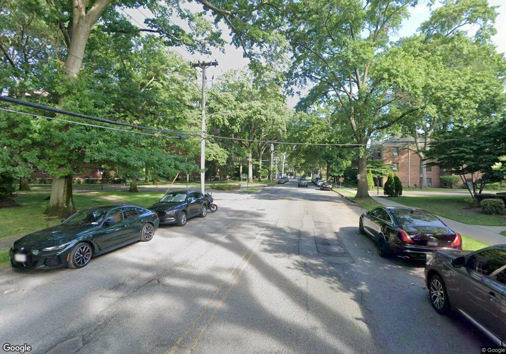 425 Richbell Rd unit 5B, Mamaroneck, NY 10543 - photo 1