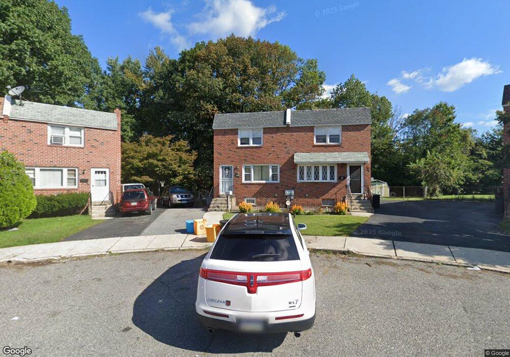 303 Glenwood Cir, Darby, PA 19023 - photo 1