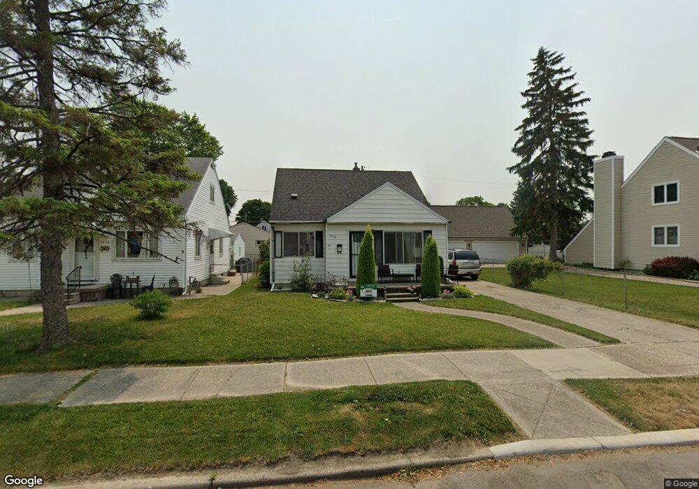 2530 110th St, Toledo, OH 43611 - photo 1