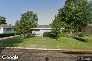 521 Lincoln St, Quinter, KS 67752