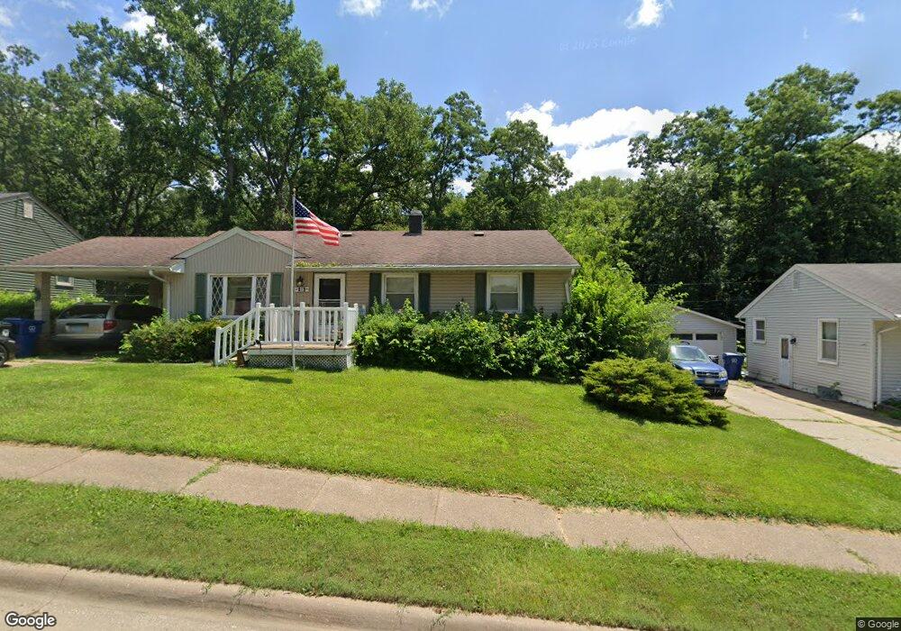 919 Cimarron Dr, Davenport, IA 52804 - photo 1