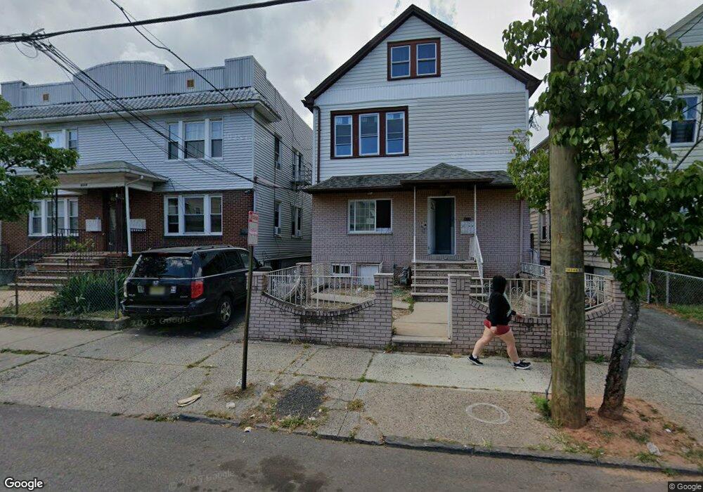 632 Adams Ave unit 2nd floor front, Elizabeth, NJ 07201 - photo 1