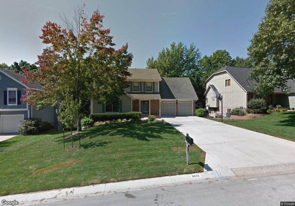 8632 Dice Ln, Lenexa, KS 66215 - photo 1