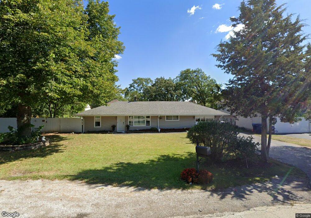 323 S Dilger Ave, Waukegan, IL 60085 - photo 1