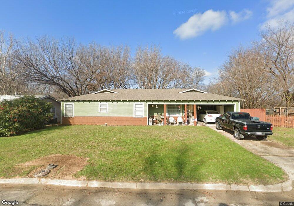 1412 W Water St, Weatherford, TX 76086 - photo 1