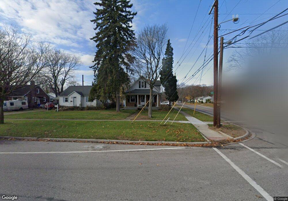 3229 10th Ave, Port Huron, MI 48060 - photo 1