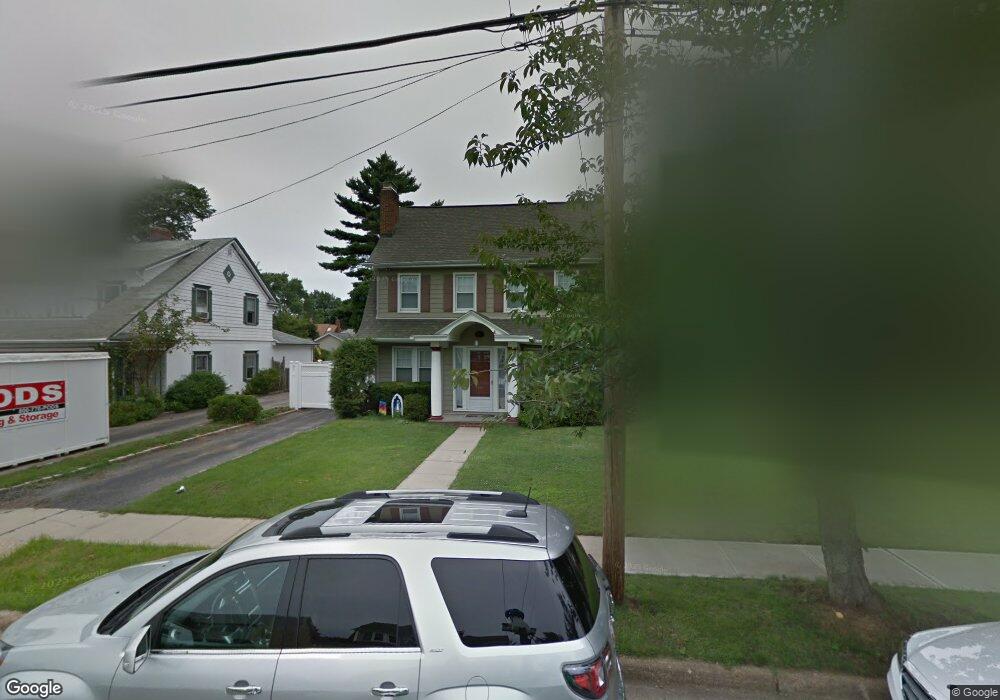 200 Pomander Rd, Mineola, NY 11501 - photo 1