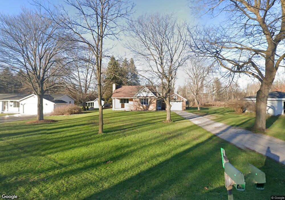 3258 Ravenswood Rd, Port Huron, MI 48060 - photo 1