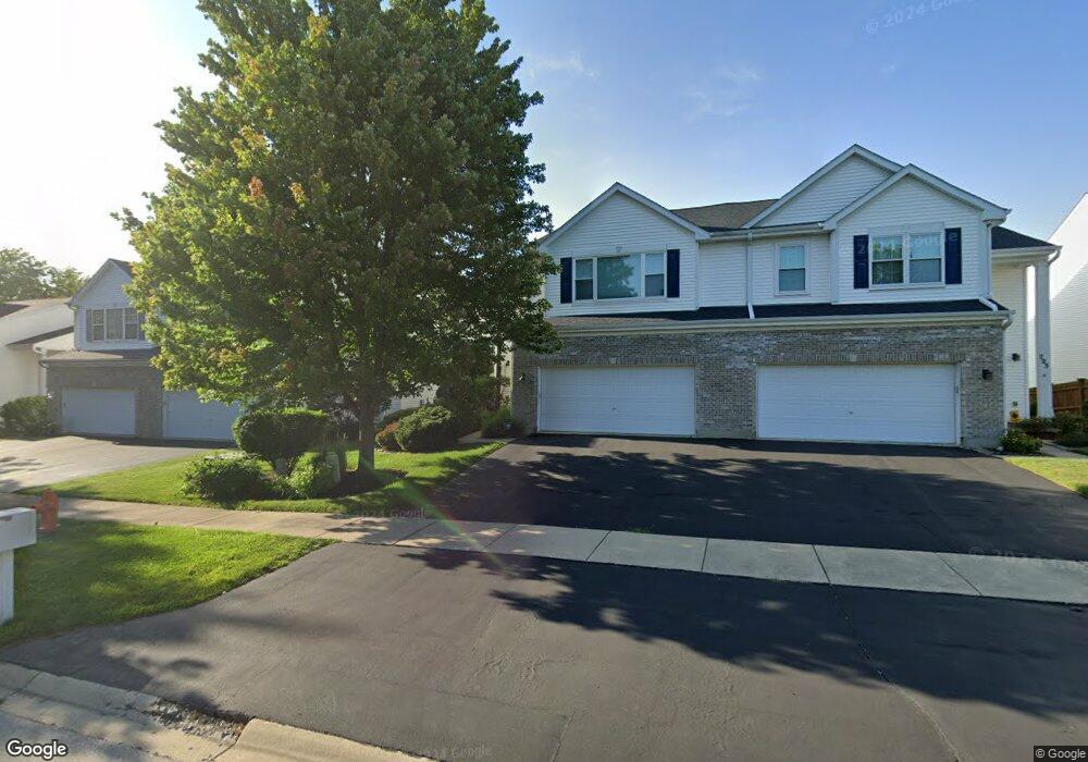 719 Red Oak Ct, Naperville, IL 60563 - photo 1