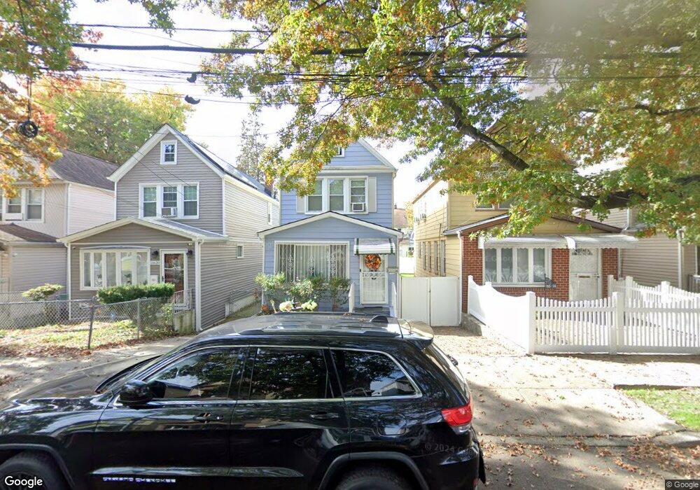 11618 170th St, Jamaica, NY 11434 - photo 1