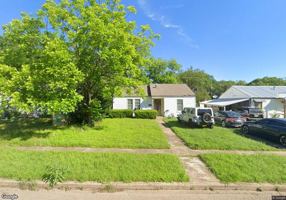 438 Bales St, Cleburne, TX 76033 - photo 1