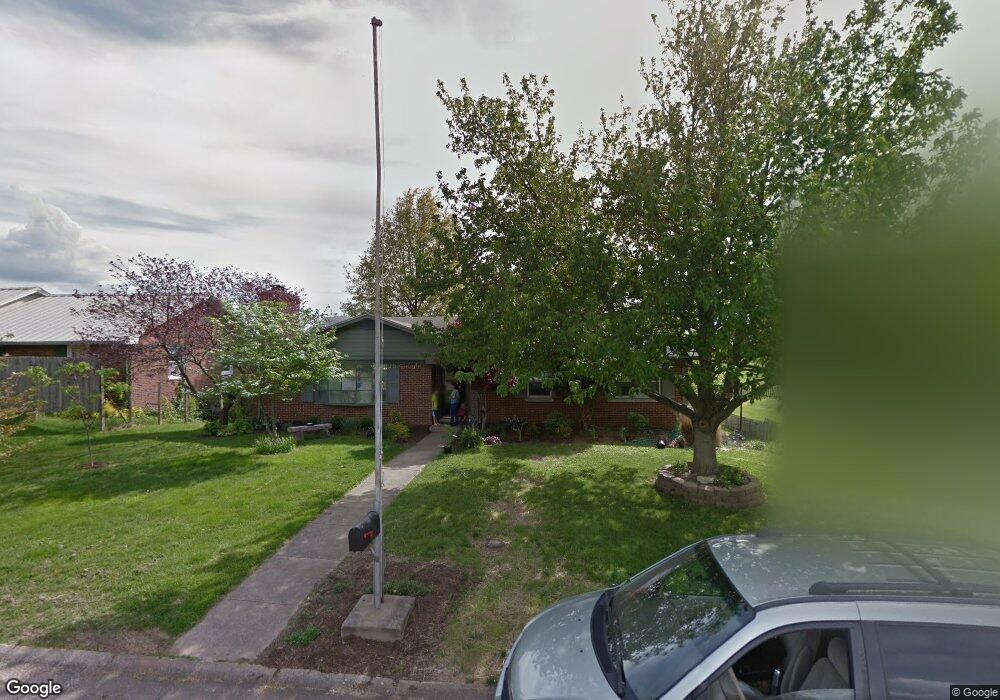 135 Lowry Ln, Wilmore, KY 40390 - photo 1