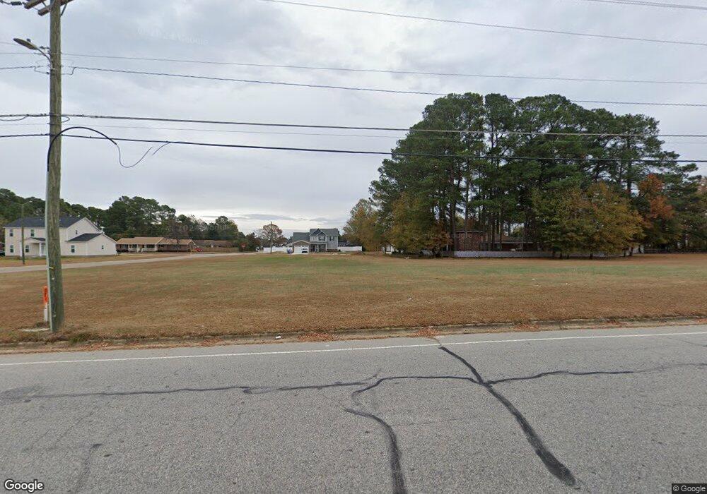 913 Fairfield Rd, Fayetteville, NC 28303 - photo 1