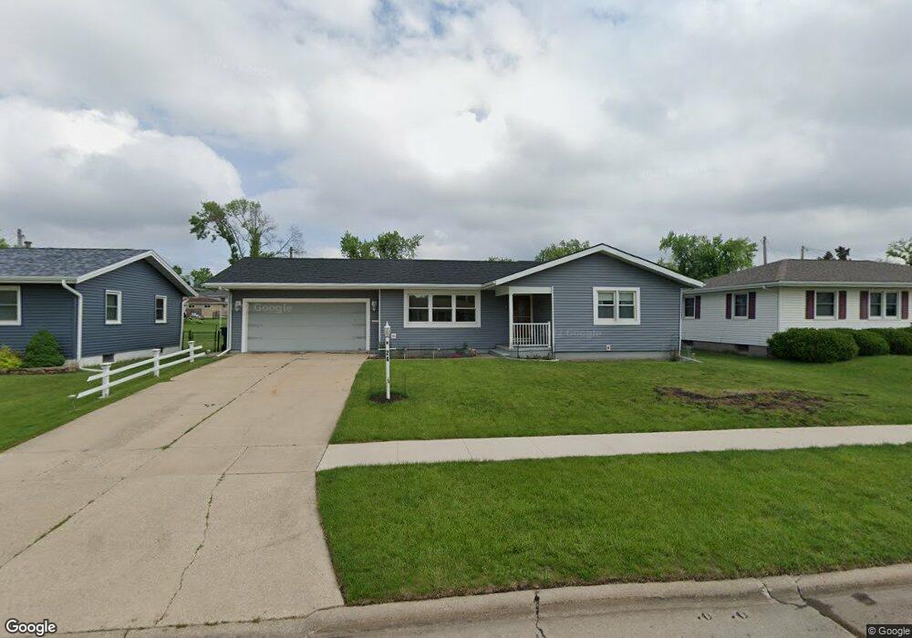 24 25th Ave SW, Cedar Rapids, IA 52404 - photo 1