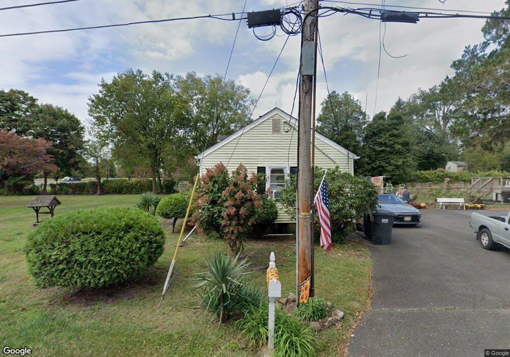 8 Manor Rd, Colts Neck, NJ 07722 - photo 1