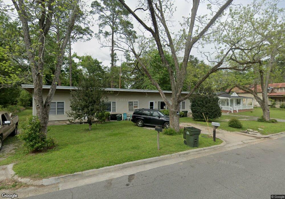 411 7th Ave SE, Moultrie, GA 31768 - photo 1