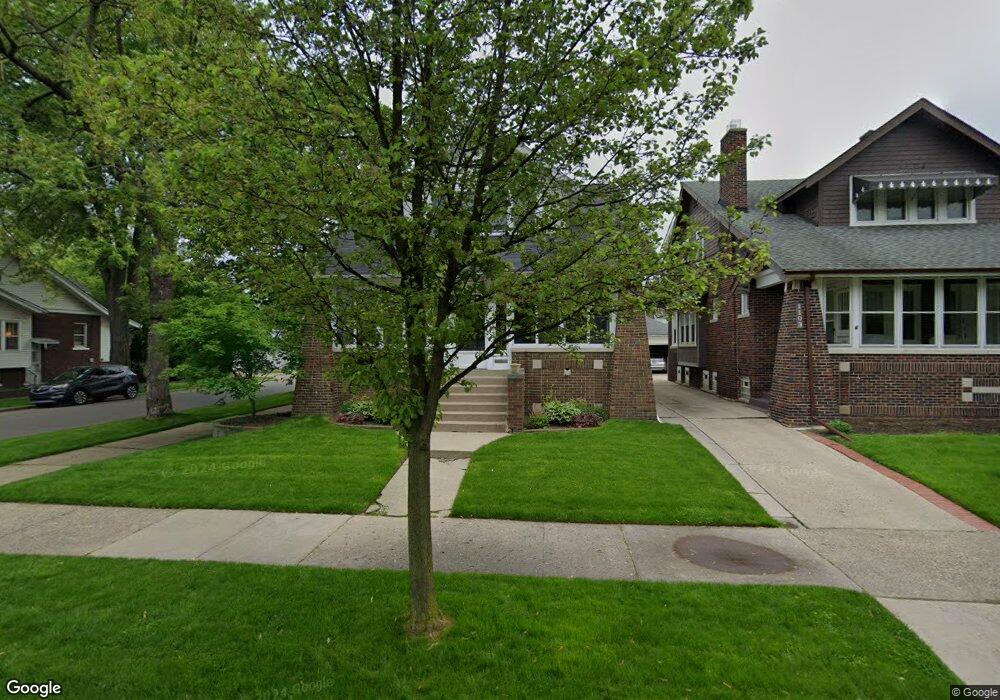 1101 Beaconsfield Ave, Grosse Pointe Park, MI 48230 - photo 1