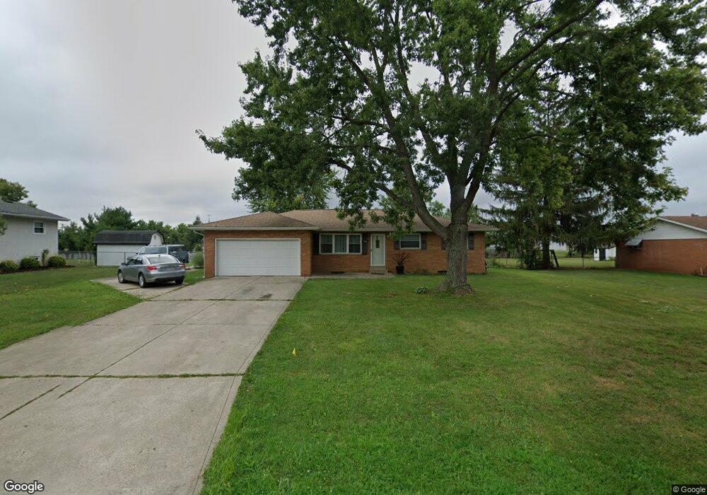 3496 Maple Shade Ct, Columbus, OH 43228 - photo 1