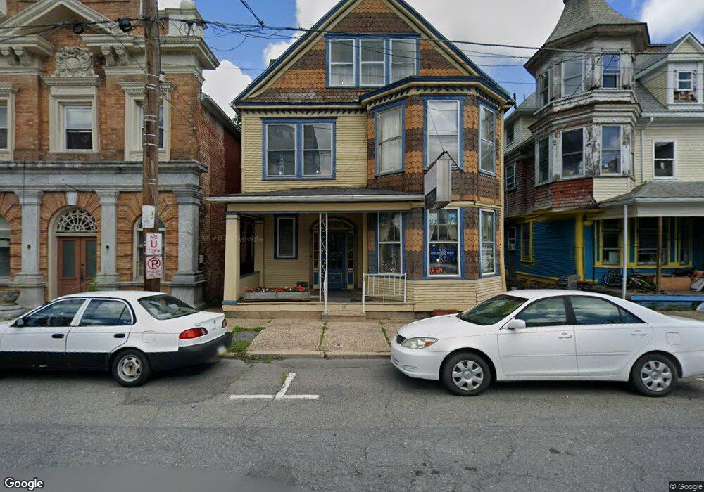 129 W Ridge St, Lansford, PA 18232 - photo 1