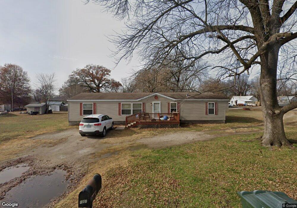 1301 S 11th St, Parsons, KS 67357 - photo 1