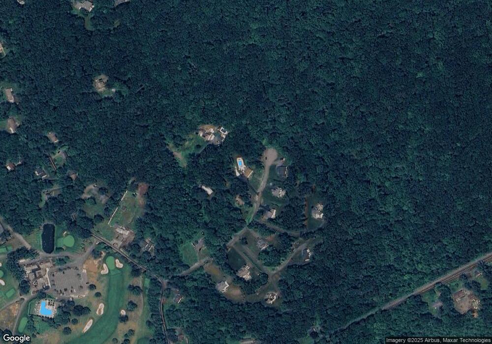 56 Robin Hill Rd, Newtown, CT 06470 - photo 1