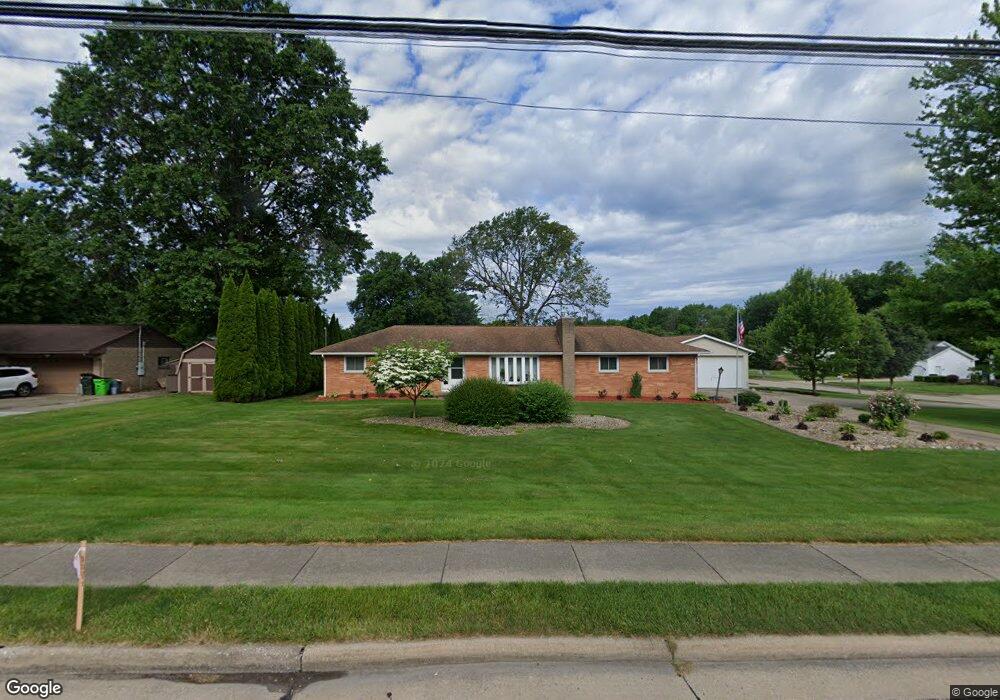 562 Gates St, Doylestown, OH 44230 - photo 1