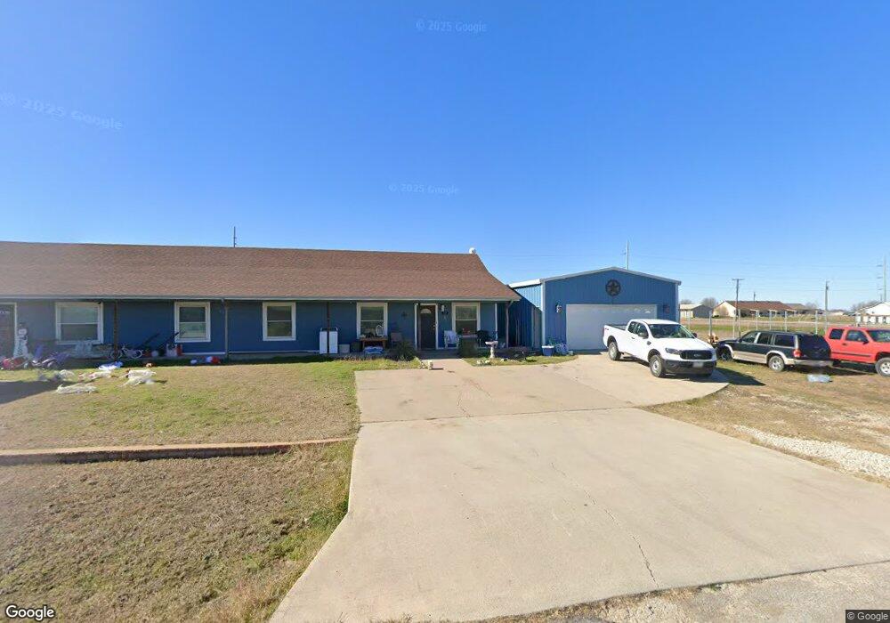 208 Blue Bell Ct, Weatherford, TX 76088 - photo 1