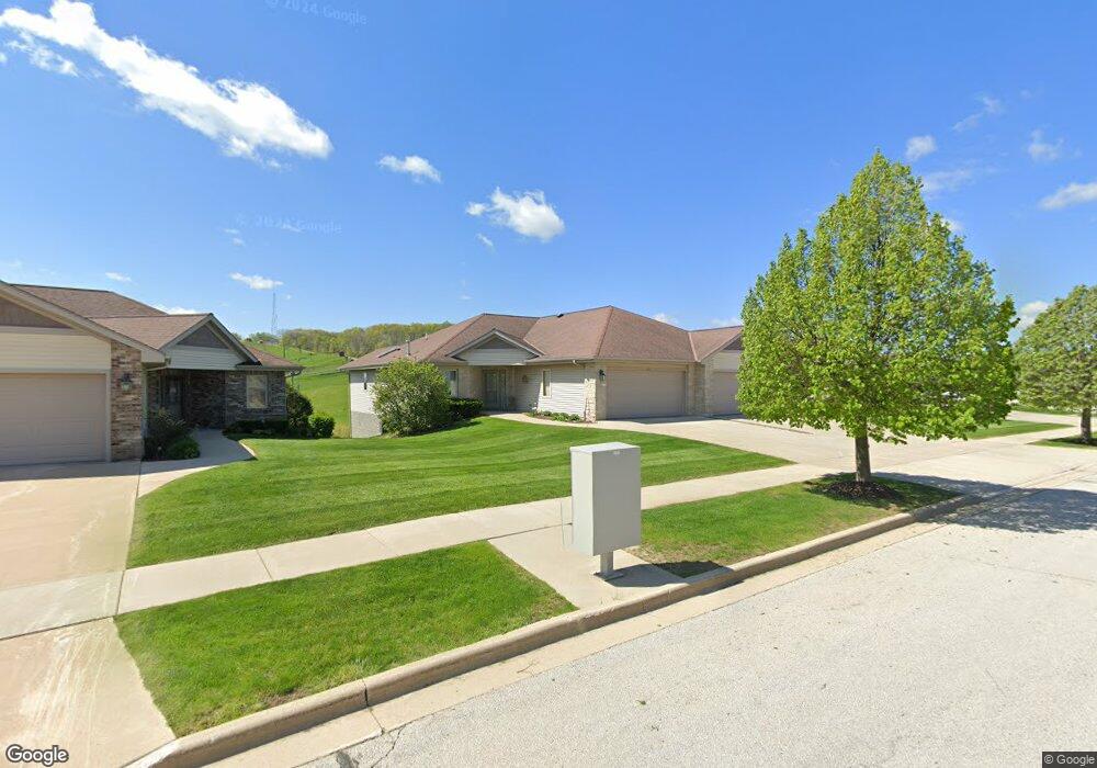 275 Silver Fox Dr S, Kewaskum, WI 53040 - photo 1