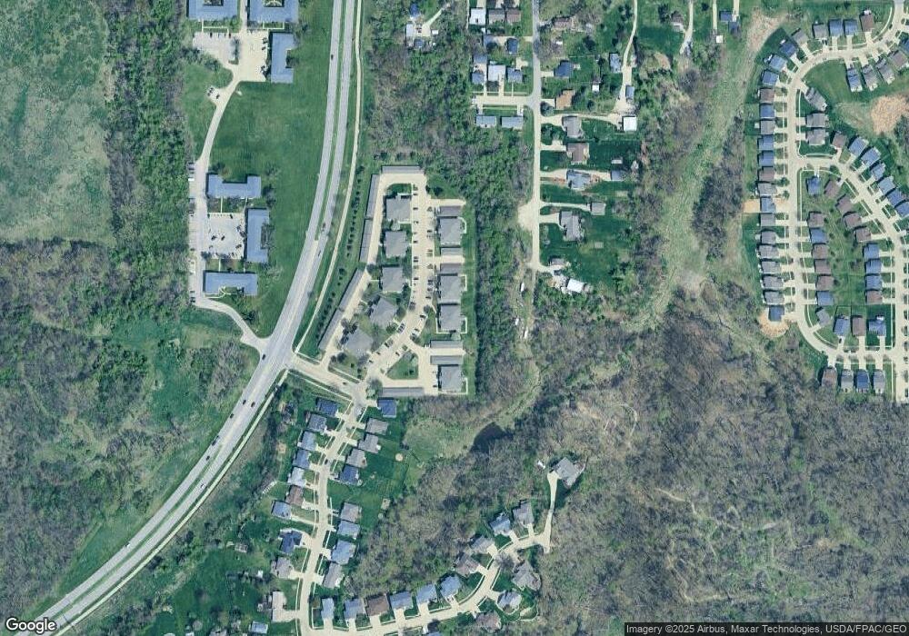 2115 29th St NW unit 12, Cedar Rapids, IA 52405 - photo 1