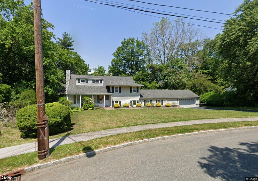 27 Orchard Ln, Livingston, NJ 07039 - photo 1