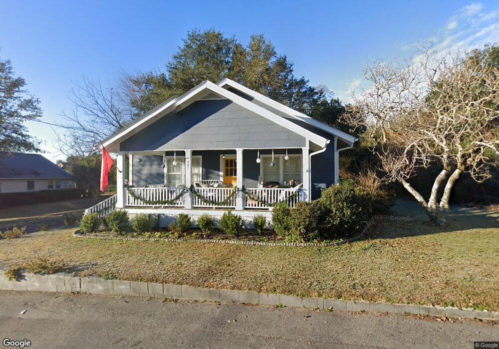 407 Blossom St, Conway, SC 29526 - photo 1