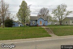 206 1st St, Cantrall, IL 62625