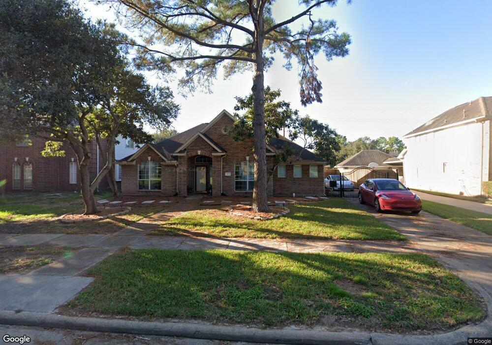 8819 Apple Mill Dr, Houston, TX 77095 - photo 1