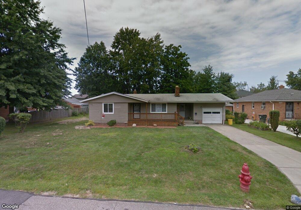 29525 Meadow St, Wickliffe, OH 44092 - photo 1