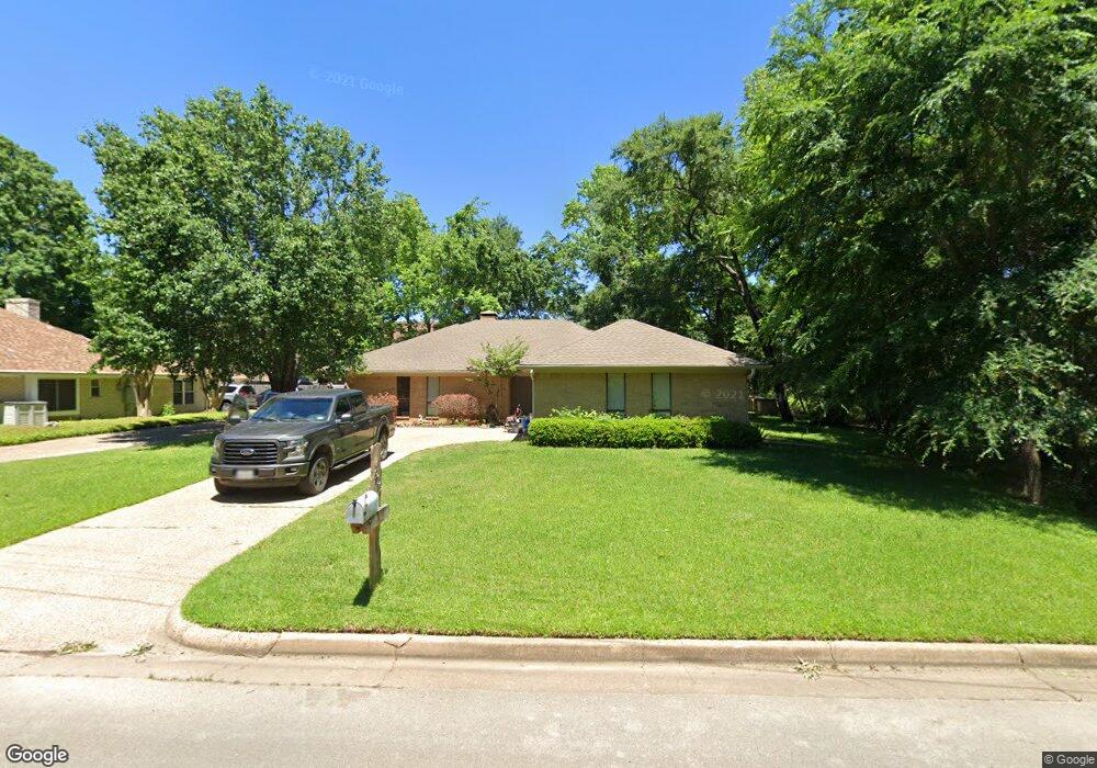 919 Charleston Dr, Tyler, TX 75703 - photo 1