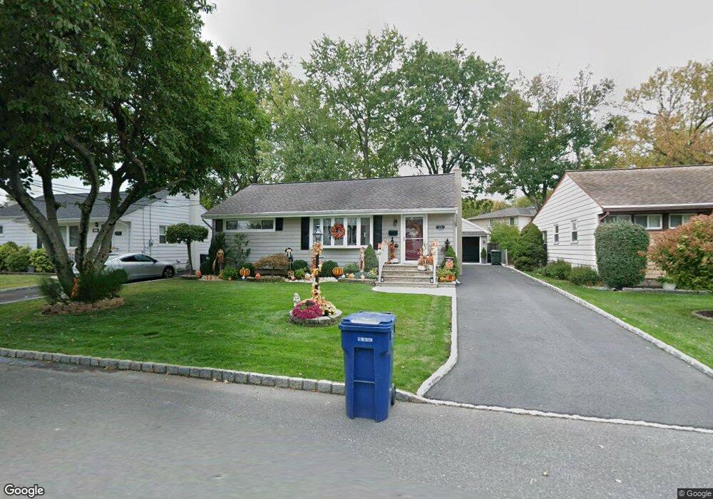 17 Clauss Rd, Clark, NJ 07066 - photo 1