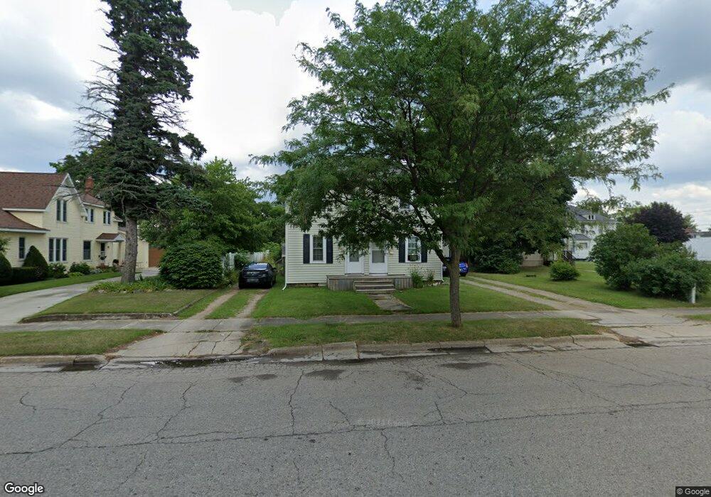 214 Whitelam St, Bad Axe, MI 48413 - photo 1