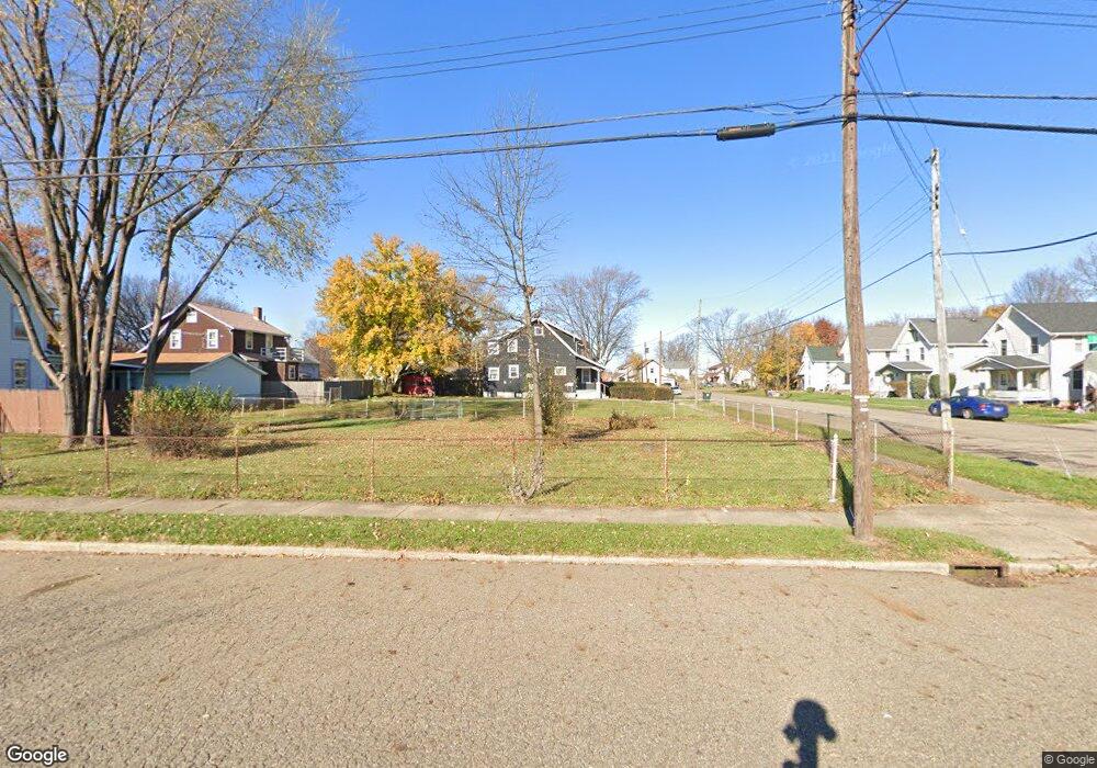 1371 Stark Ave SW, Canton, OH 44706 - photo 1