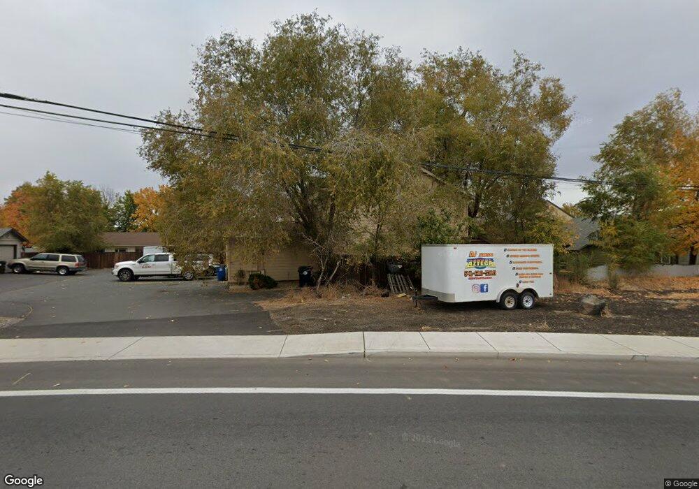 1871 SW Salmon Ave, Redmond, OR 97756 - photo 1