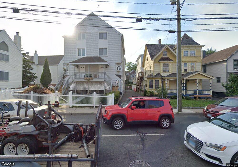 161 Grove St unit 3, Stamford, CT 06901 - photo 1