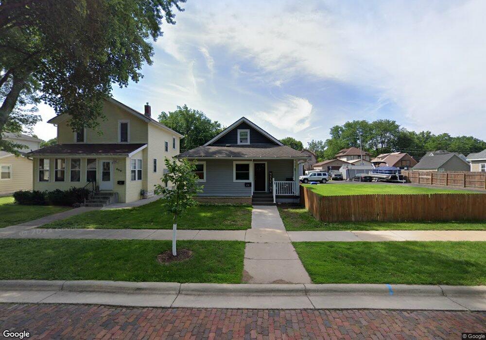 615 Park Ln, Mankato, MN 56001 - photo 1