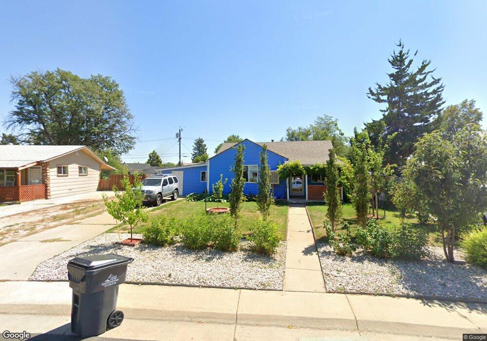 890 Oswego St, Aurora, CO 80010 - photo 1