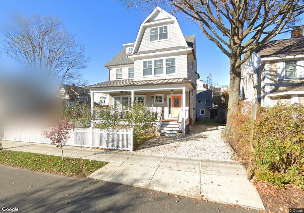 94 Sherman Ct, Fairfield, CT 06824 - photo 1