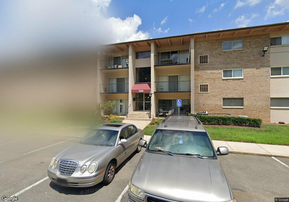 5500 Karen Elaine Dr unit 913, New Carrollton, MD 20784 - photo 1