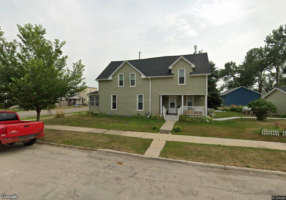 1302 K St SW, Cedar Rapids, IA 52404 - photo 1