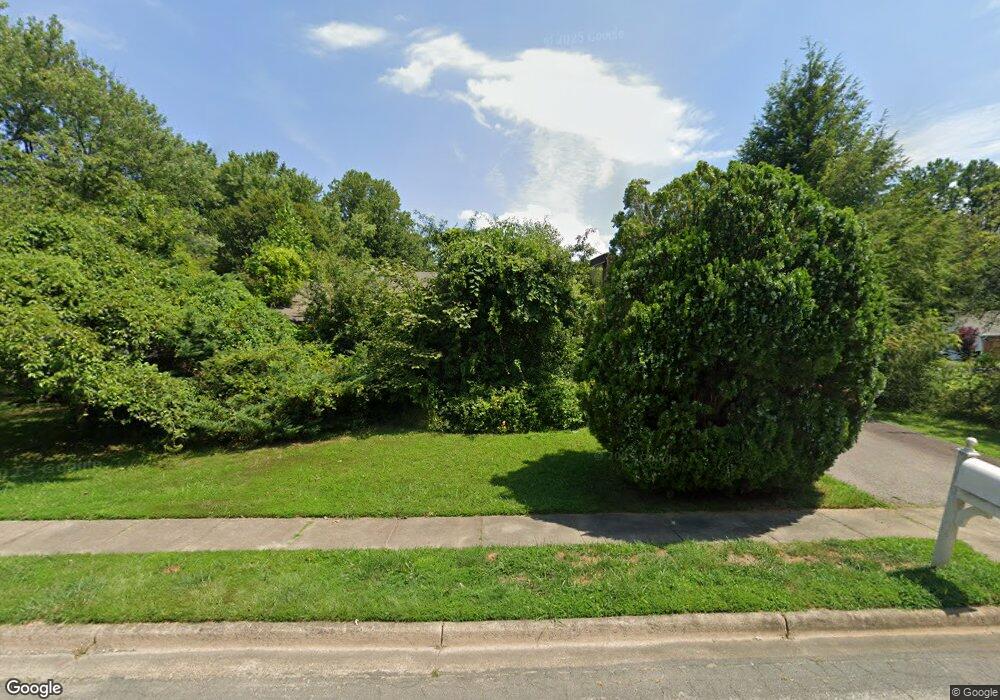 5911 Veranda Dr, Springfield, VA 22152 - photo 1