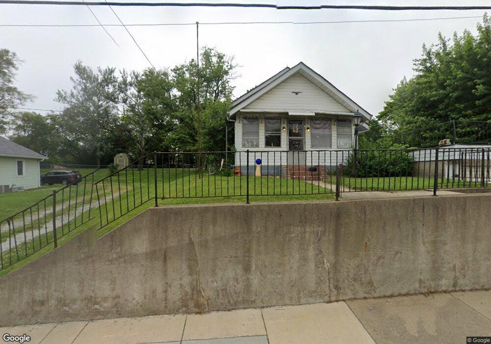 1208 E 38th St, Anderson, IN 46013 - photo 1