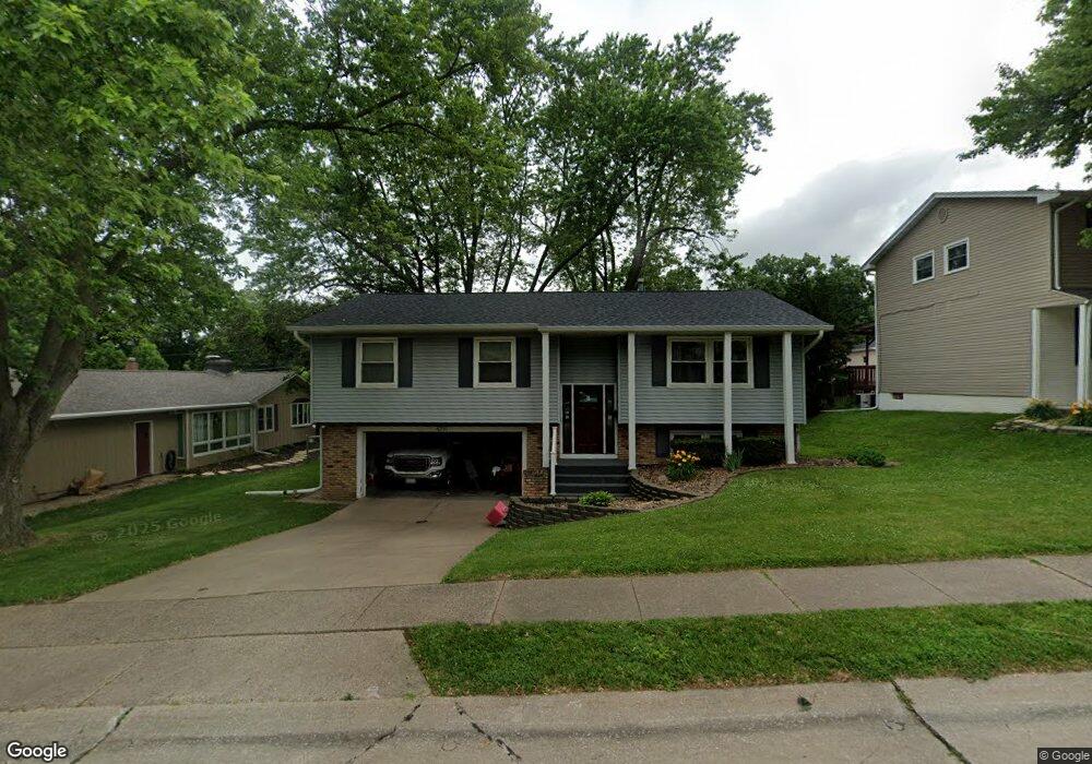 4316 Wittman Dr, Davenport, IA 52806 - photo 1
