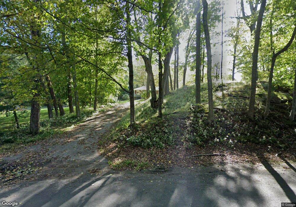 17 Woodstock Rd, Woodstock, CT 06281 - photo 1